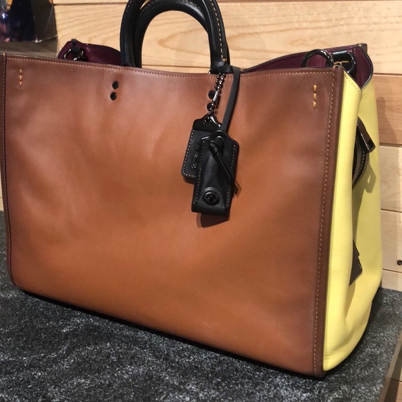 Coach Other - HAS CLOCHETTE!Coach Colorblock Rogue 39! 😱😱